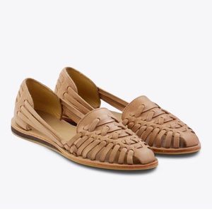 Almond Harauches Nisolo EUC size 39